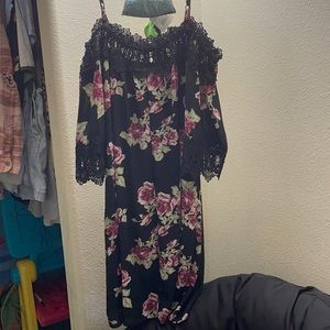 Cute off the shoulder mid knee dress.